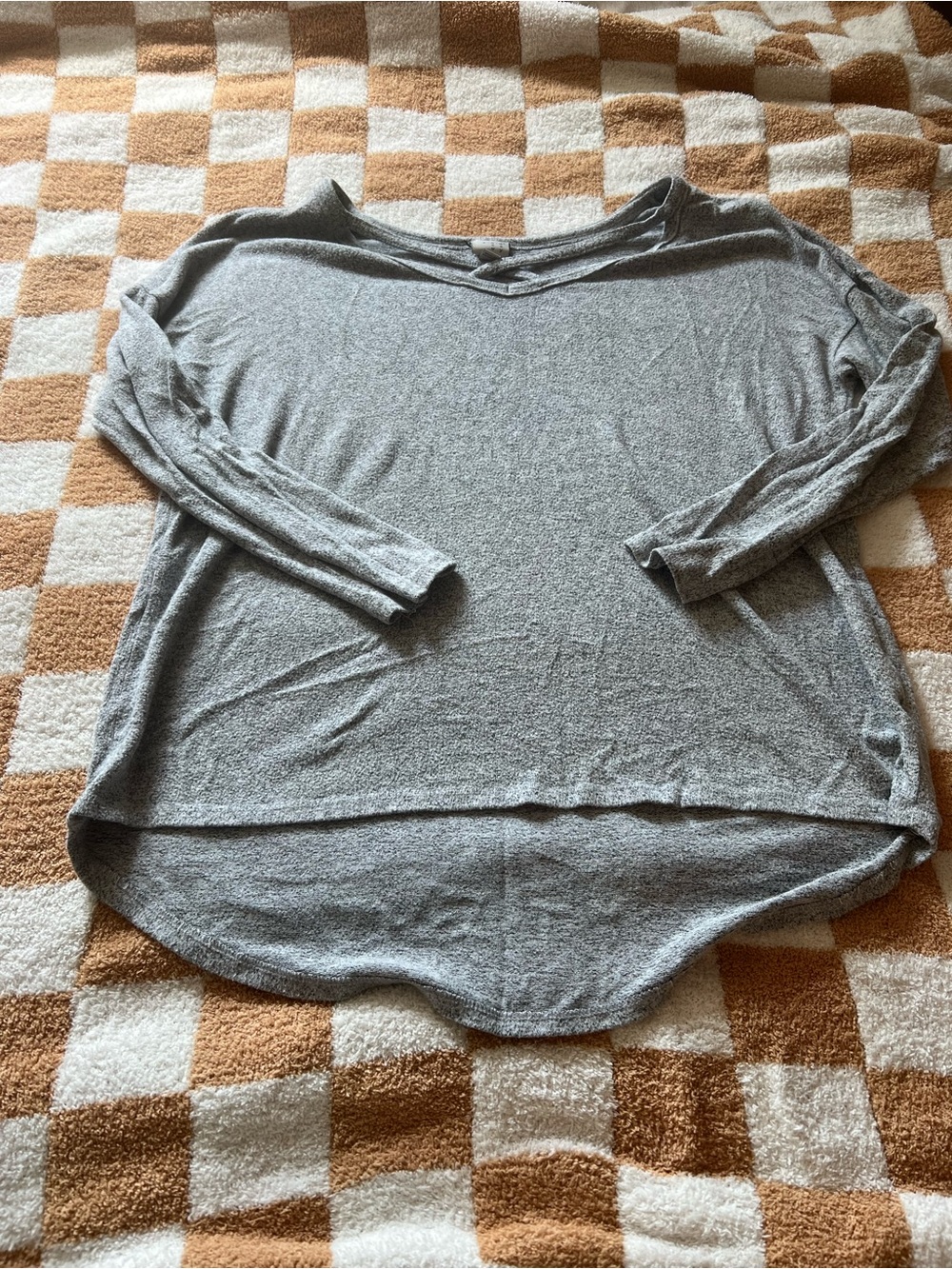 Light Gray Women's Long Sleeve Scoop-Neck Top